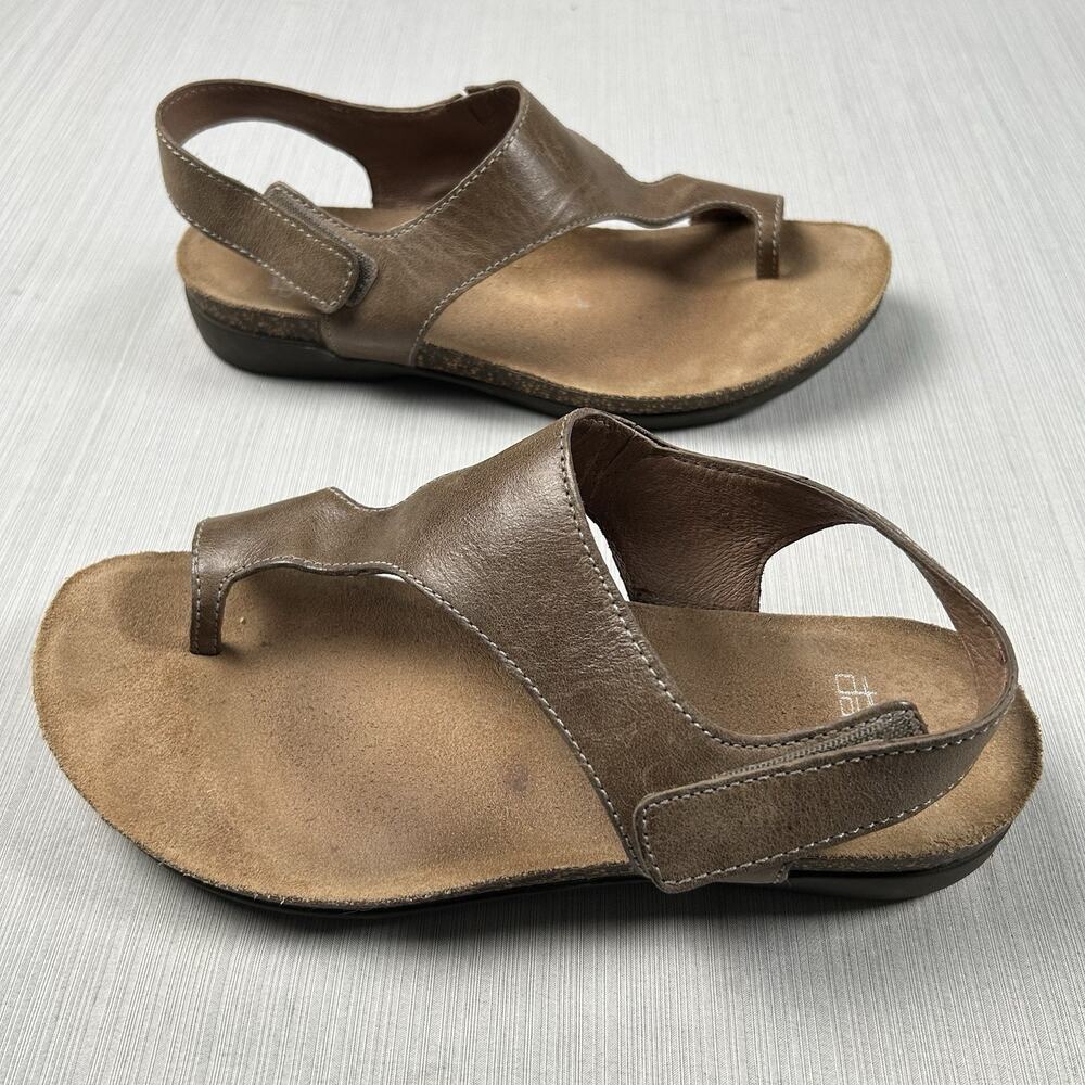 Dansko Reece Women's Size 37 Brown Leather Loop Toe Casual Preppy Girlie Sandals